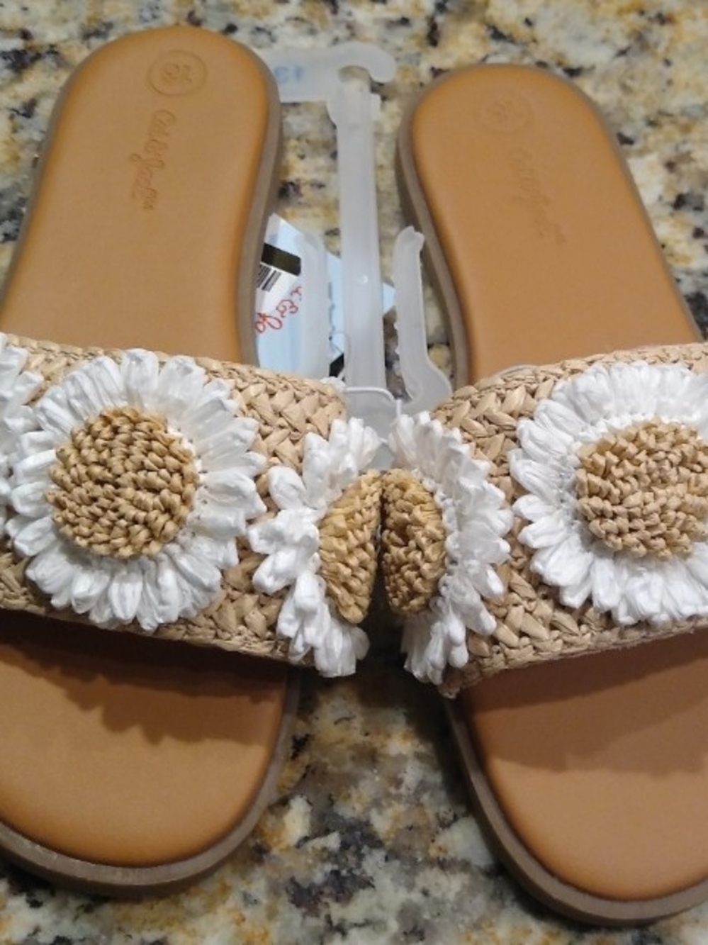 New Cat & Jack Tan Woven Kids Slide Slippers with White Daisy Appliques Size 13.